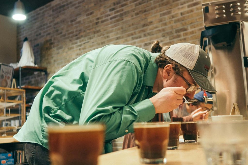 Testing kopi. Sumber: unsplash.com